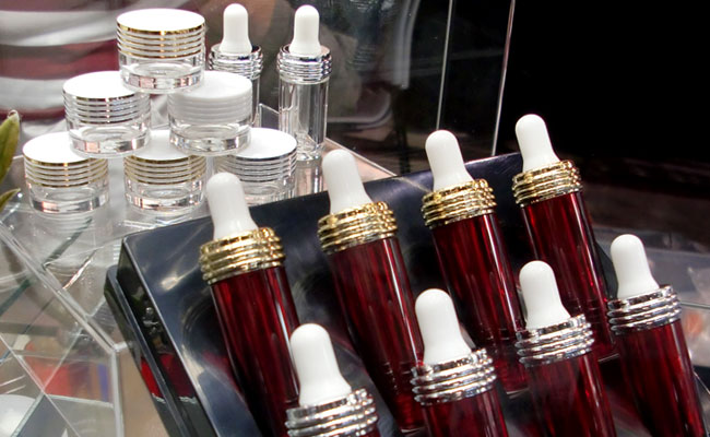 COSJAR's cosmetic container design