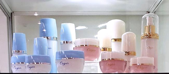 COSJAR's cosmetic container design